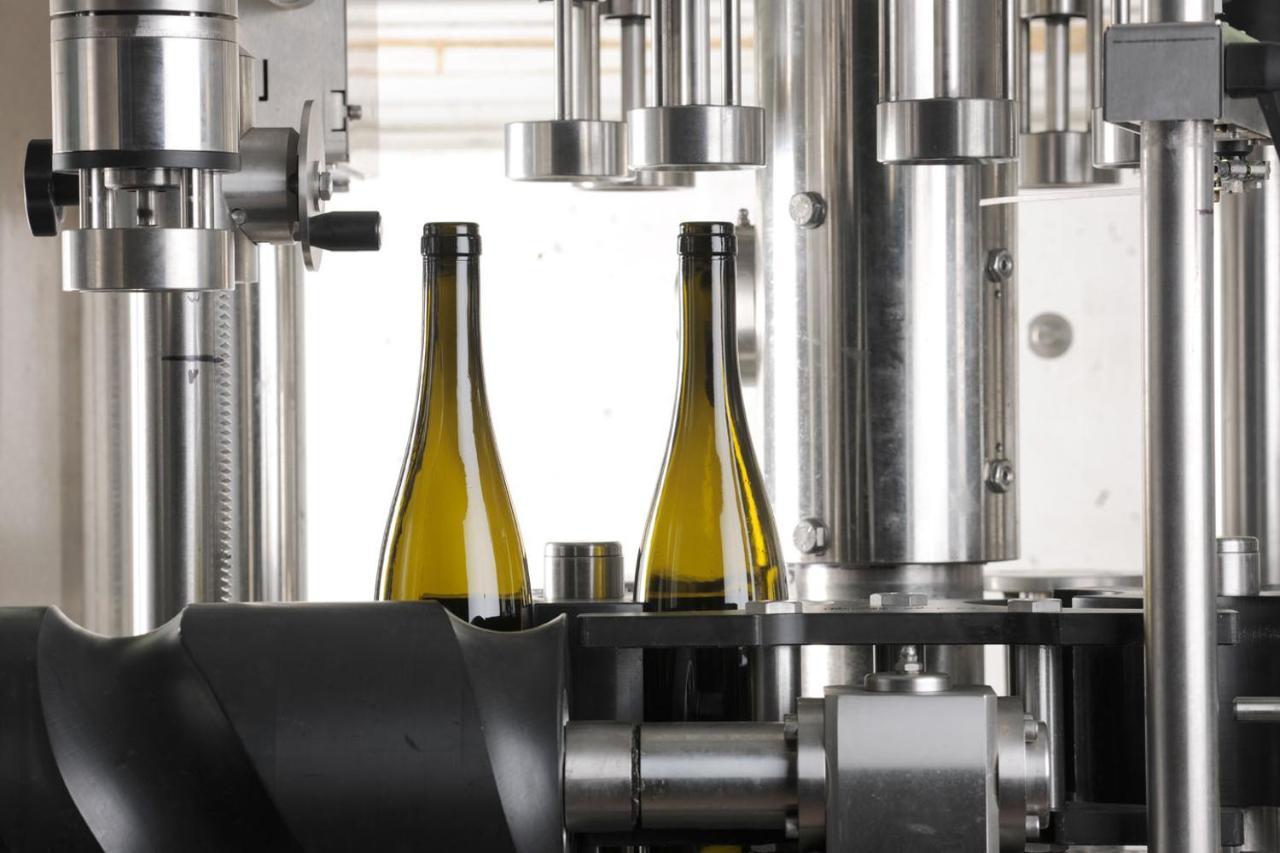 Vahrn Strasserhof Tenuta-Weingut מראה חיצוני תמונה